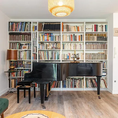 Appartement 2 Bdrs & Parking In The Old Town ! Nice